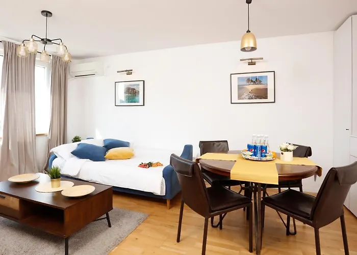 Апартаменты Athenaeum Wonderful View Flat *